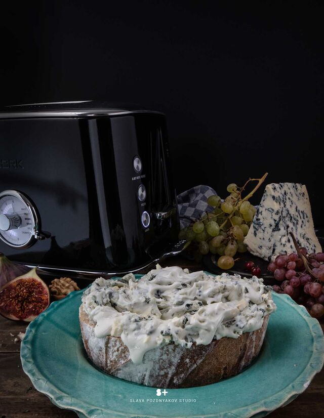 Проект Cheese Gallery. Фотосъемка сыра SANTE BLEU. Композиция сыра для Cheese Gallery. Фуд-стилист, фуд-фотограф Слава Поздняков.