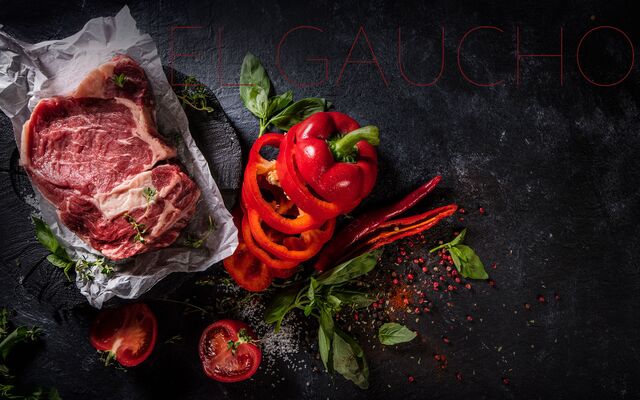 Фуд-стайлинг, компоновка, фотосъемка блюд для меню El Gaucho. Фотосъемка мяса. Фуд-стилист, фуд-фотограф Слава Поздняков. 